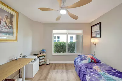 8932 S Lake Park Circle S, Davie, FL 33328 - Photo 55