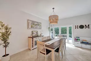 8932 S Lake Park Circle S, Davie, FL 33328 - Photo 23