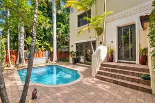 430 NE 7th Ave, Fort Lauderdale, FL 33301 - Photo 1