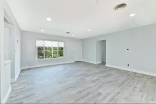 2160 NE 55th Ct, Fort Lauderdale, FL 33308 - Photo 5