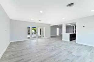 2160 NE 55th Ct, Fort Lauderdale, FL 33308 - Photo 3