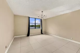 2768 Carambola Cir S, Coconut Creek, FL 33066 - Photo 19