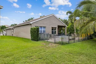 5521 Albin Drive, Greenacres, FL 33463 - Photo 9