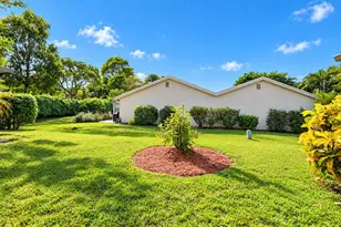 2266 Seagrape Cir, Coconut Creek, FL 33066 - Photo 39