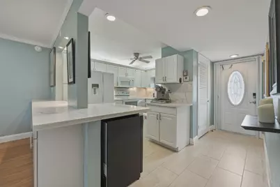 9411 N Hollybrook Lake Drive #108, Pembroke Pines, FL 33025 - Photo 13