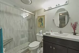 9411 N Hollybrook Lake Dr, Pembroke Pines, FL 33025 - Photo 5