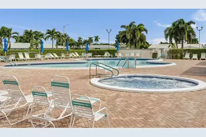 605 SW 21st Circle, Boynton Beach, FL 33426 - Photo 23