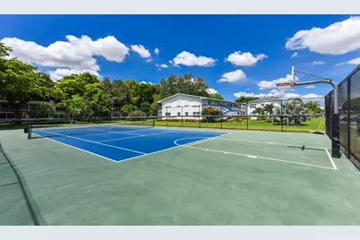 74 Newport Court E, Deerfield Beach, FL 33442 - Photo 23