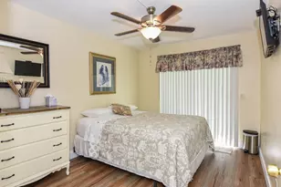 74 Newport Ct E, Deerfield Beach, FL 33442 - Photo 9