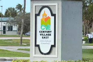 74 Newport Ct E, Deerfield Beach, FL 33442 - Photo 27