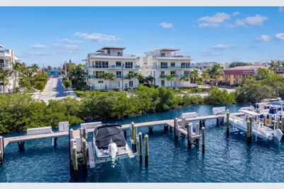 350 Desoto Street, Hollywood, FL 33019 - Photo 3