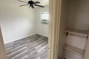 957 NE 15th Ave, Okeechobee, FL 34972 - Photo 5