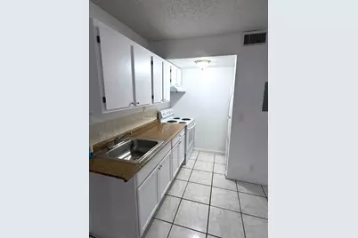 4281 NW 19th Street #7, Lauderhill, FL 33313 - Photo 5