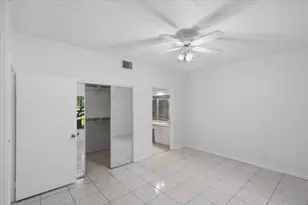 301 SW 158th Terrace, Pembroke Pines, FL 33027 - Photo 15