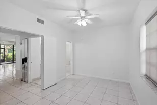 301 SW 158th Terrace, Pembroke Pines, FL 33027 - Photo 9