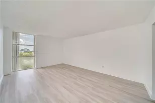2350 NE 135th St, North Miami, FL 33181 - Photo 3