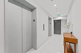 700 NE 24th St, Miami, FL 33137 - Photo 9