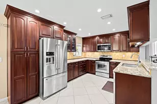 9843 NW 2nd Ct, Plantation, FL 33324 - Photo 19