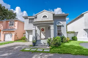 9843 NW 2nd Ct, Plantation, FL 33324 - Photo 3