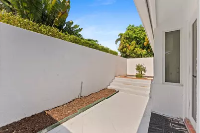 4475 Woodfield Boulevard, Boca Raton, FL 33434 - Photo 37