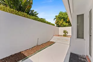 4475 Woodfield Blvd, Boca Raton, FL 33434 - Photo 37