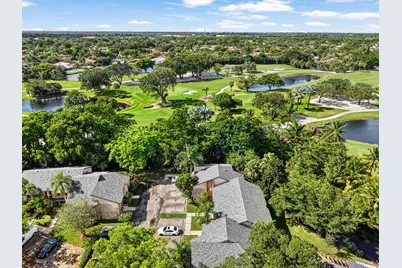219 Wimbledon Lakes Drive, Plantation, FL 33324 - Photo 49