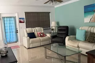 301 Oakridge Q, Deerfield Beach, FL 33442 - Photo 3