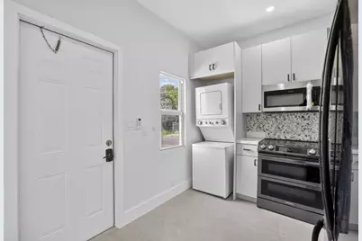 621 NW 3rd Avenue, Pompano Beach, FL 33060 - Photo 3
