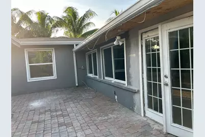 221 NW 40th Street, Deerfield Beach, FL 33064 - Photo 1