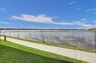 109 Lake Emerald Dr, Oakland Park, FL 33309 - Photo 25