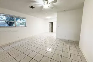 560 SW 50th Terrace, Margate, FL 33068 - Photo 1