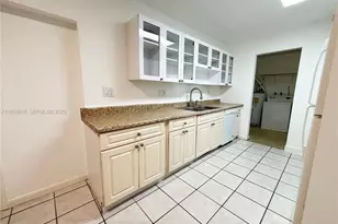 560 SW 50th Terrace, Margate, FL 33068 - Photo 5