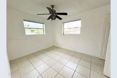 560 SW 50th Terrace, Margate, FL 33068 - Photo 9