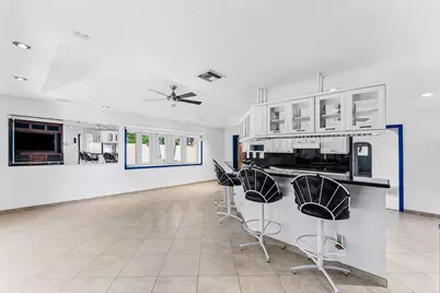 1115 SE 14th Avenue, Deerfield Beach, FL 33441 - Photo 11