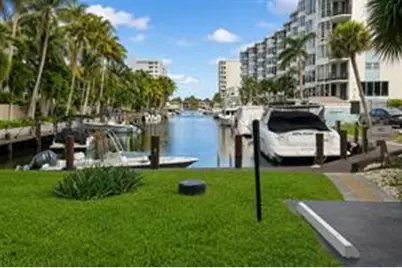 4800 Bayview Drive #306, Fort Lauderdale, FL 33308 - Photo 25