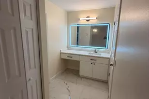 7009 NW 49th Pl, Lauderhill, FL 33319 - Photo 9