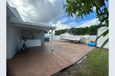8555 NW 175th Street, Hialeah, FL 33015 - Photo 19