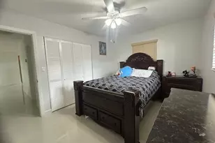 8555 NW 175th St, Hialeah, FL 33015 - Photo 13