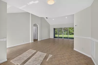 18523 40th Run N, The Acreage, FL 33470 - Photo 11