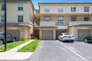 2060 Greenview Shores Blvd, Wellington, FL 33414 - Photo 1