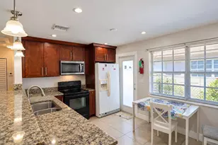 904 NE 10th Ave, Pompano Beach, FL 33060 - Photo 23