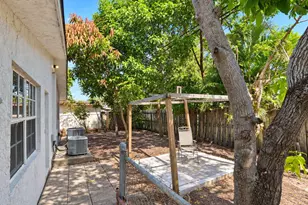 904 NE 10th Ave, Pompano Beach, FL 33060 - Photo 35