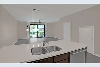 4208 N Dixie Highway #25, Oakland Park, FL 33334 - Photo 9