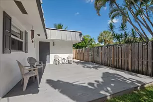 108 NE 22nd St, Wilton Manors, FL 33305 - Photo 17
