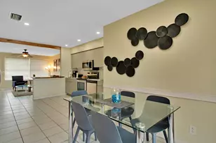 1031 SW 3rd St, Hallandale Beach, FL 33009 - Photo 17