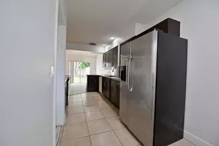 10939 W Broward Blvd, Plantation, FL 33324 - Photo 11