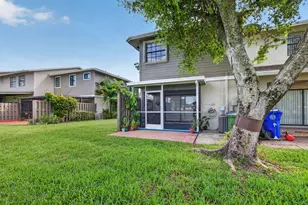 10779 NW 11th St, Pembroke Pines, FL 33026 - Photo 23