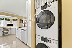 9314 NW 9th Pl, Plantation, FL 33324 - Photo 15