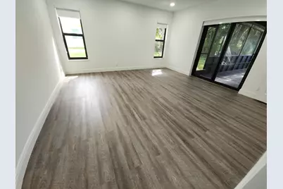 10424 NW 70th Court, Tamarac, FL 33321 - Photo 17
