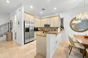 1752 NE 12th St, Fort Lauderdale, FL 33304 - Photo 9